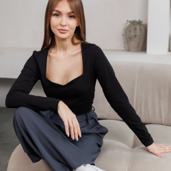 Лонгслив с глубоким декольте (Л0100Ч) 